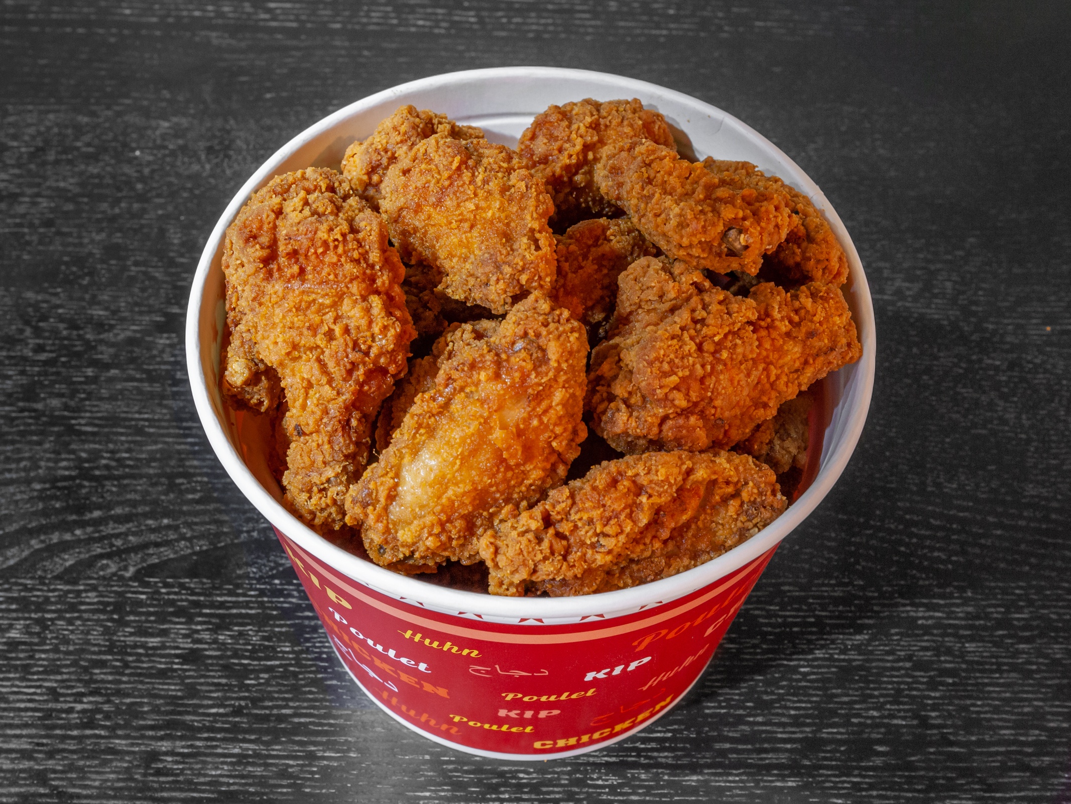 Bucket de wings hot & spicy de chez wingsstreet
